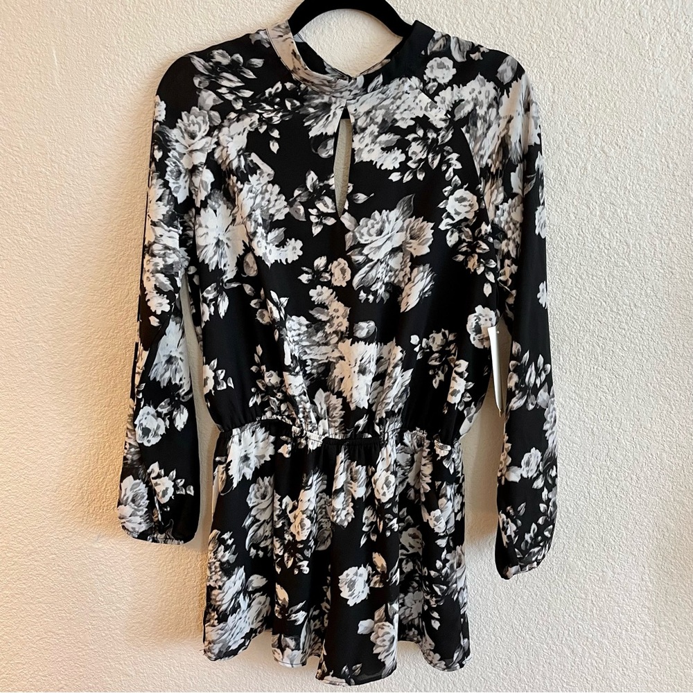 Design Lab Black Floral Romper NWT Size M